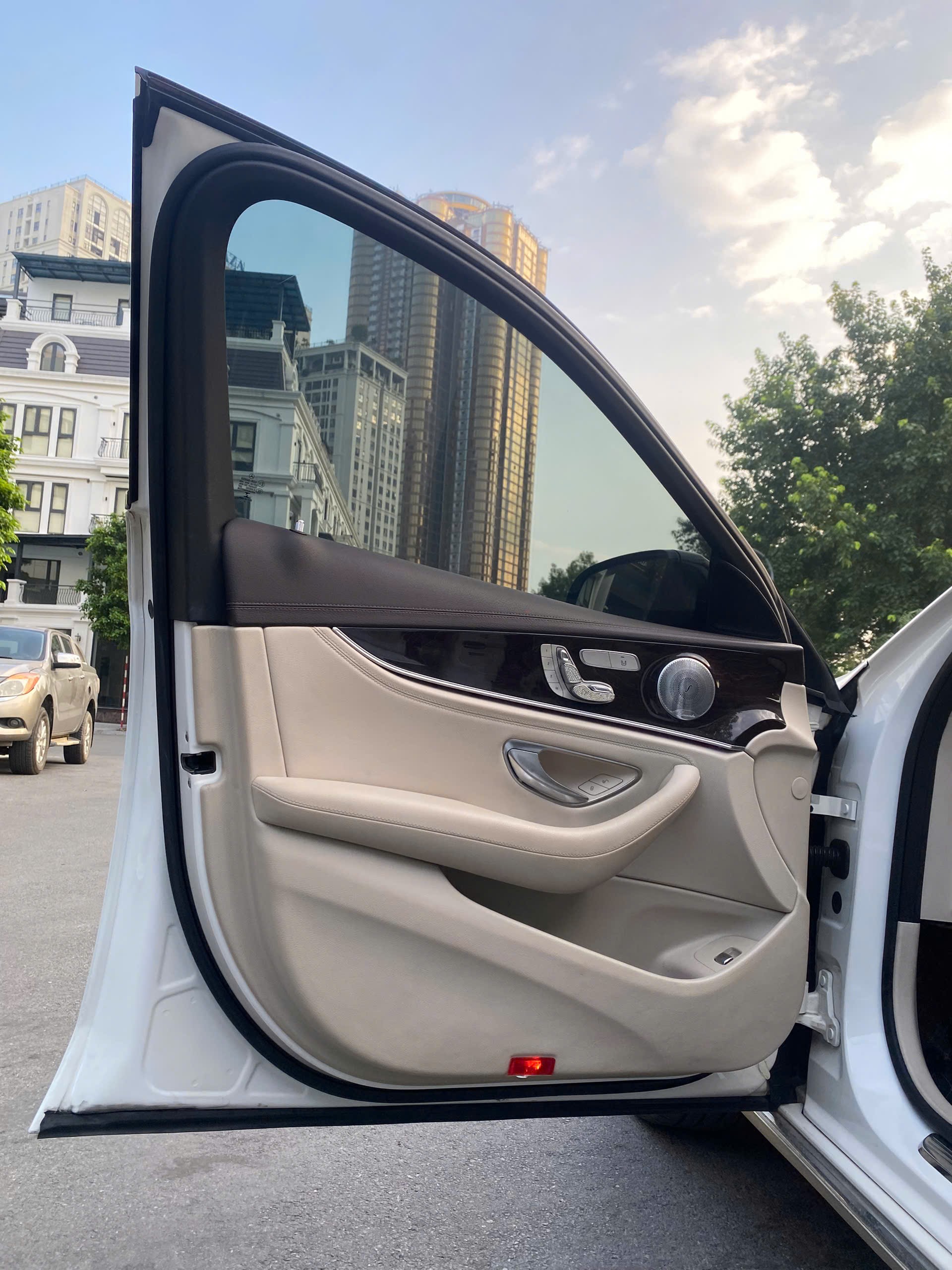Mercedes E class E250 2017 - Ngoại thất 4