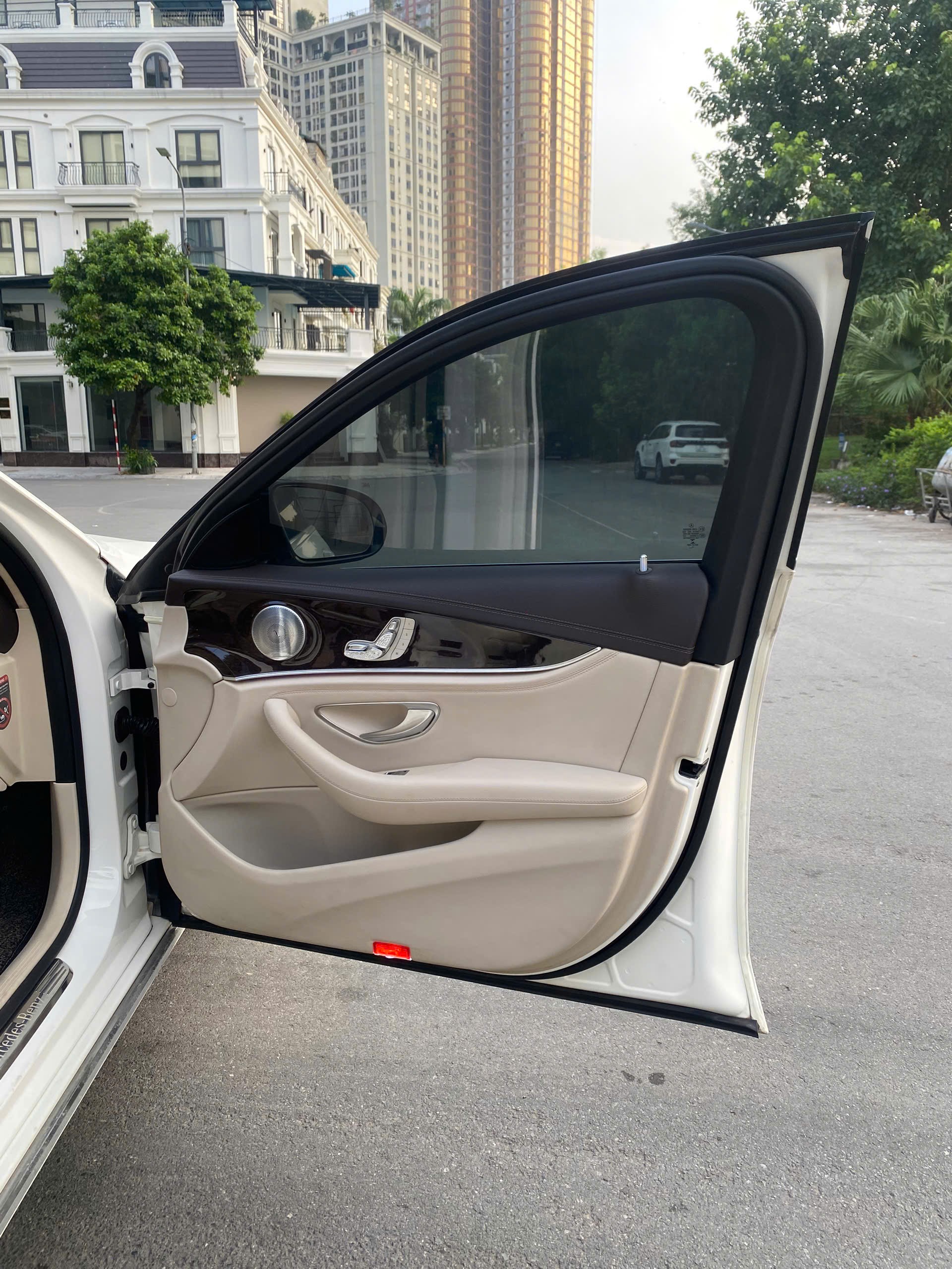Mercedes E class E250 2017 - Ngoại thất 17