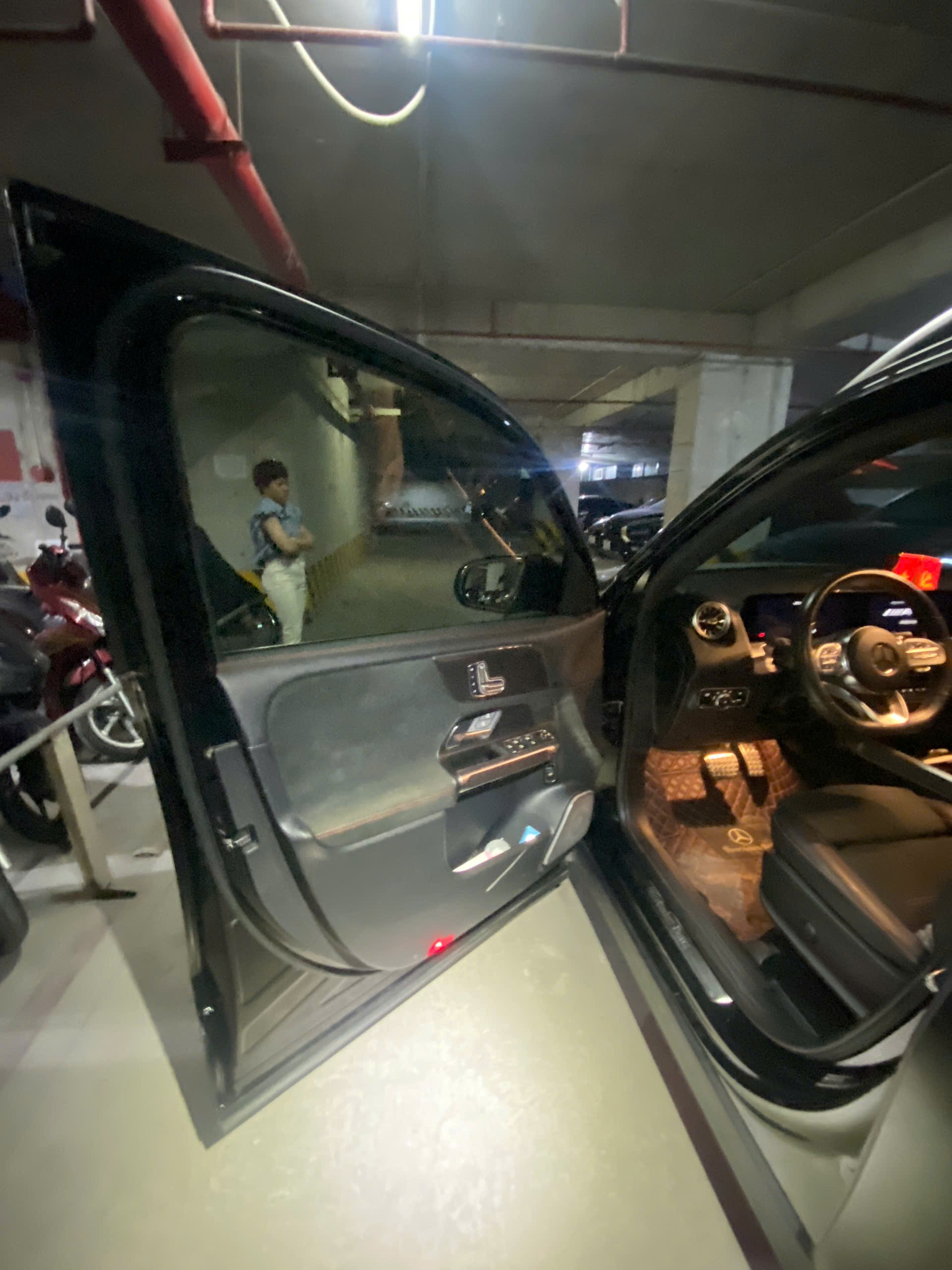 Mercedes Glb 200 AMG 2022 - Ngoại thất 8