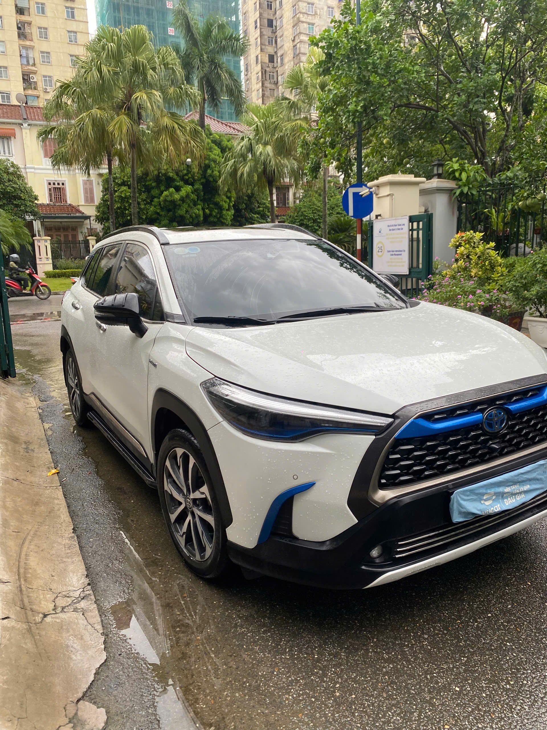 Toyota Corolla cross 1.8HV 2022 - Ngoại thất 2