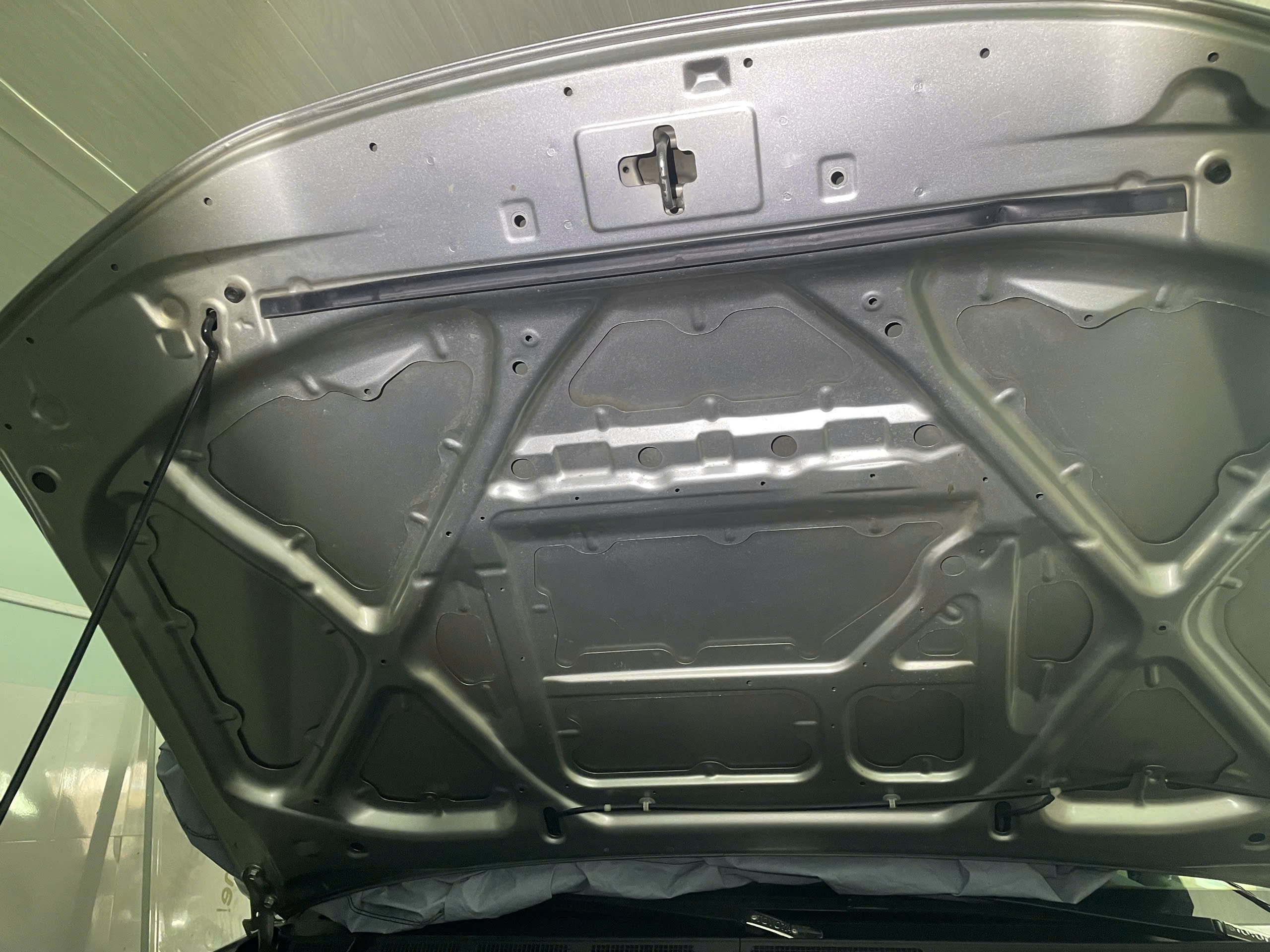 Toyota fotuner212 55 ngàn máy xăng số tự động xe gia đình ít đi nguyên zin chưa thay sữa gì chỉ trầy xước tí dầu và đui có tuốt lại - Ngoại thất 17