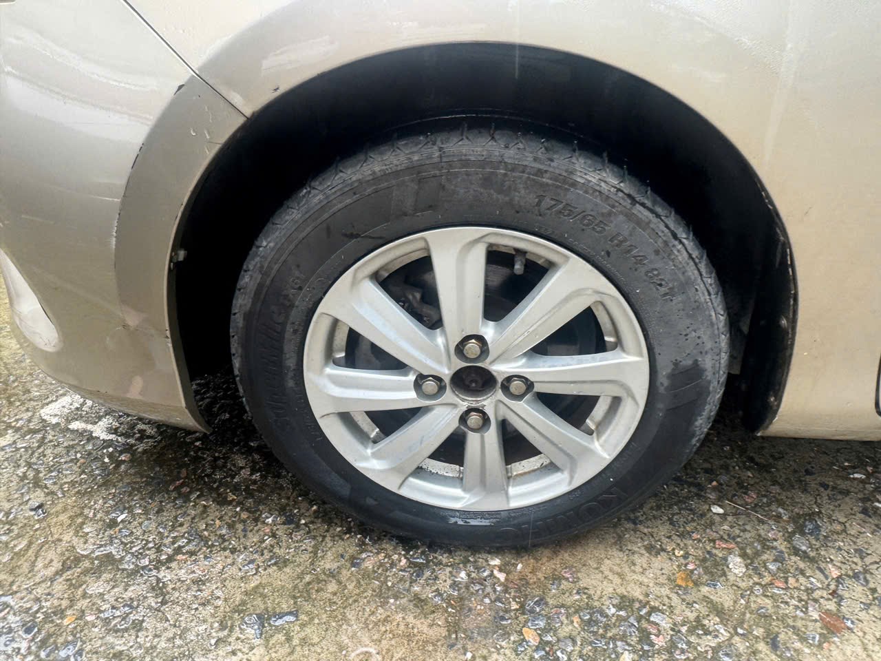 Toyota Vios 1.5E 2016 - Ngoại thất 3