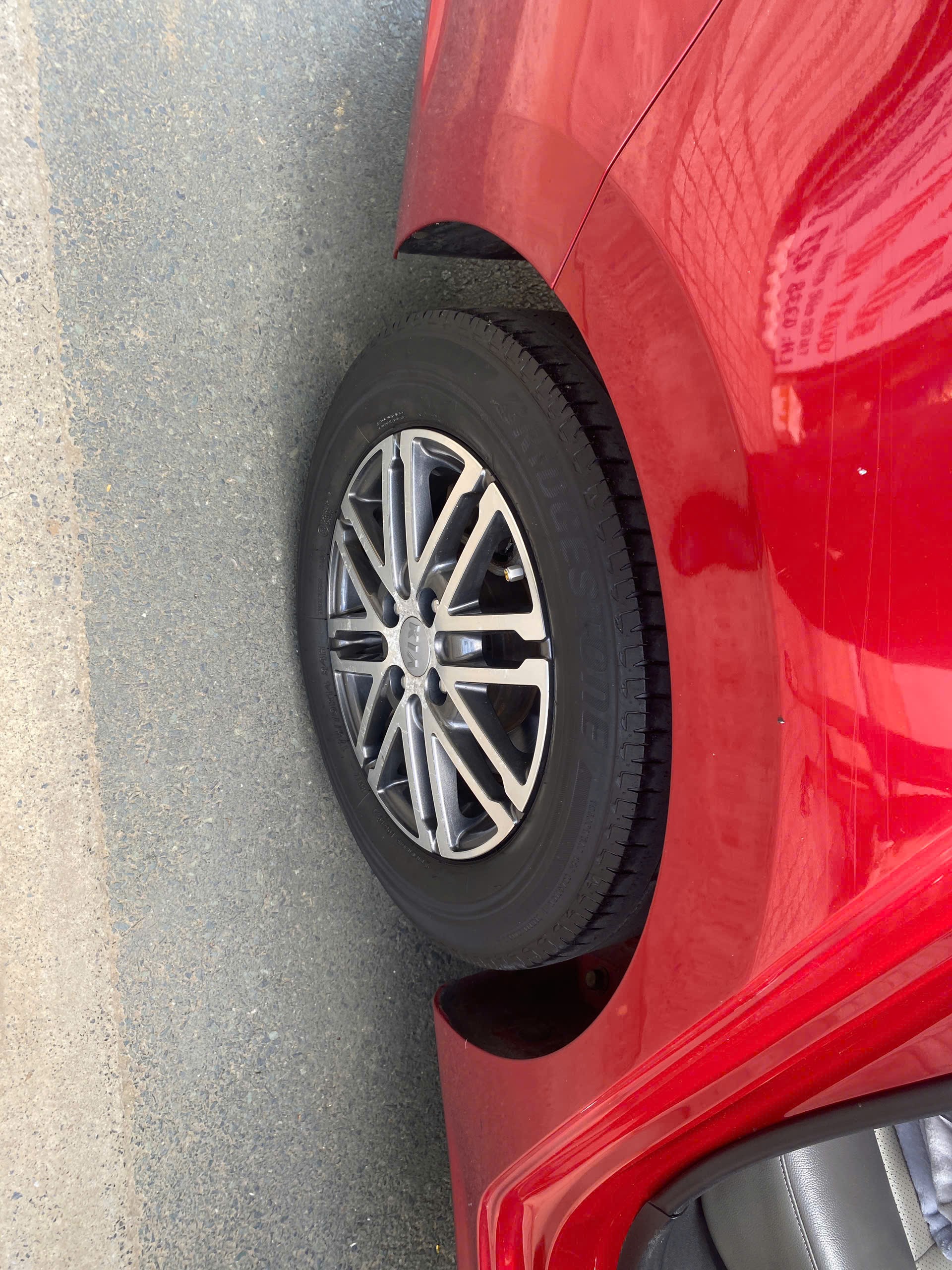 Kia Soluto 1.4 AT Deluxe 2019 - Ngoại thất 19