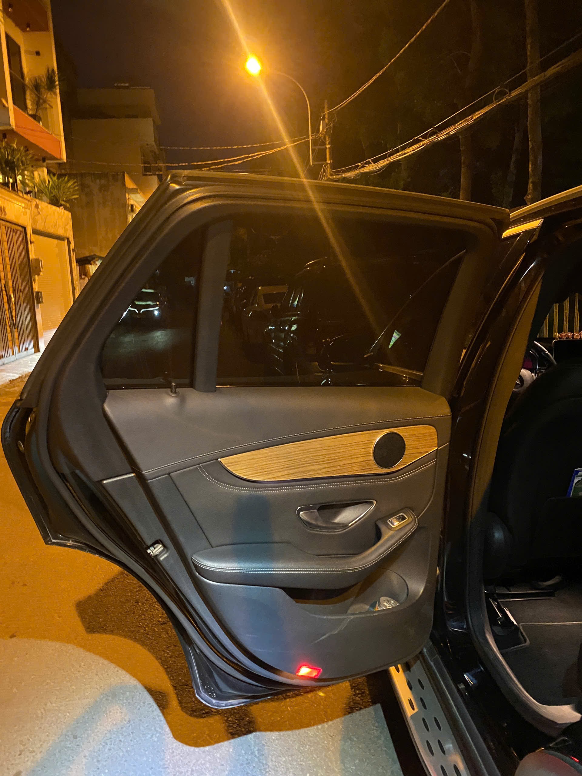 Mercedes Glc 250 4Matic 2017 - Ngoại thất 13