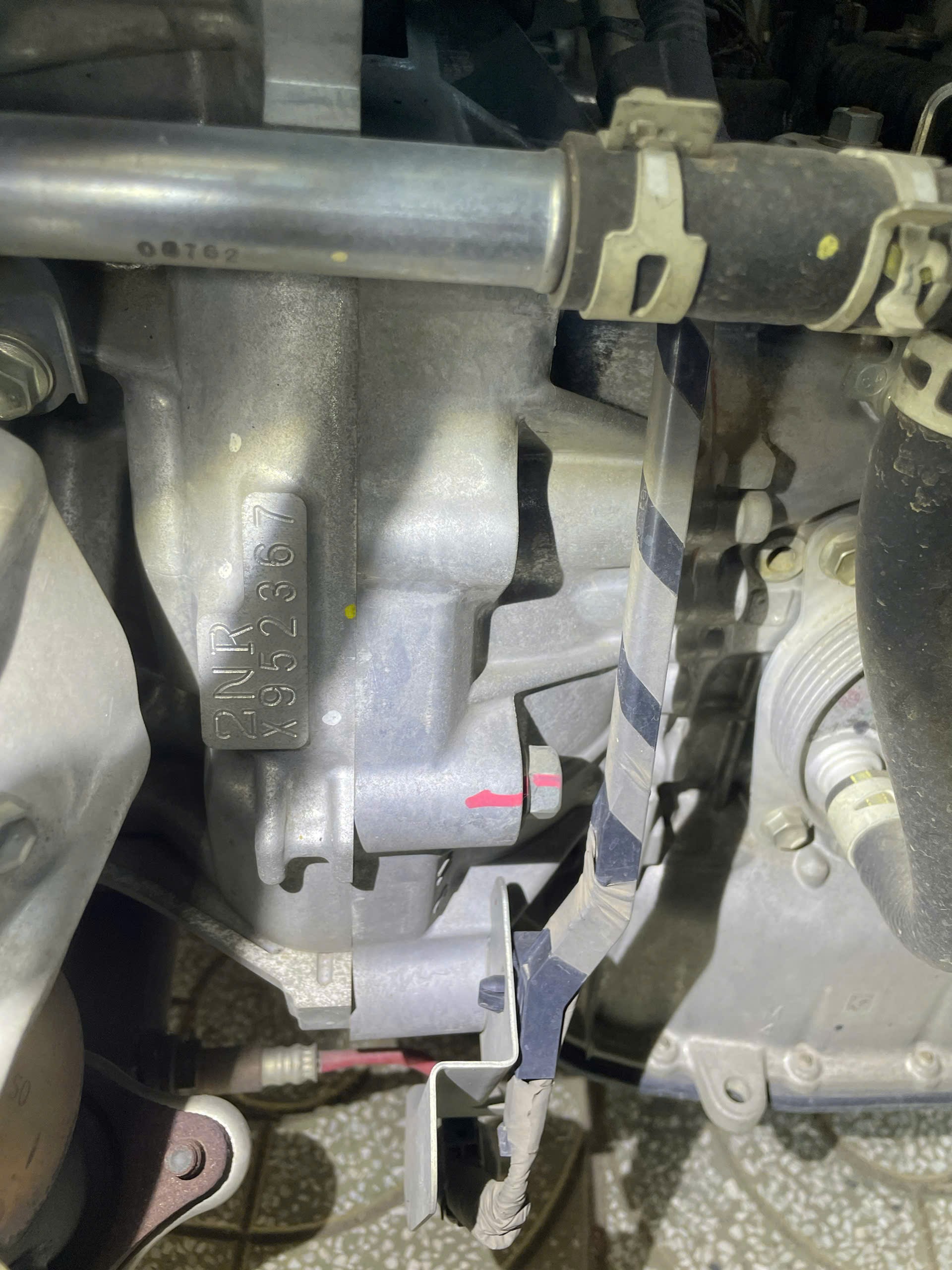 Toyota Veloz Cross 1.5 CVT 2022 - Ngoại thất 8