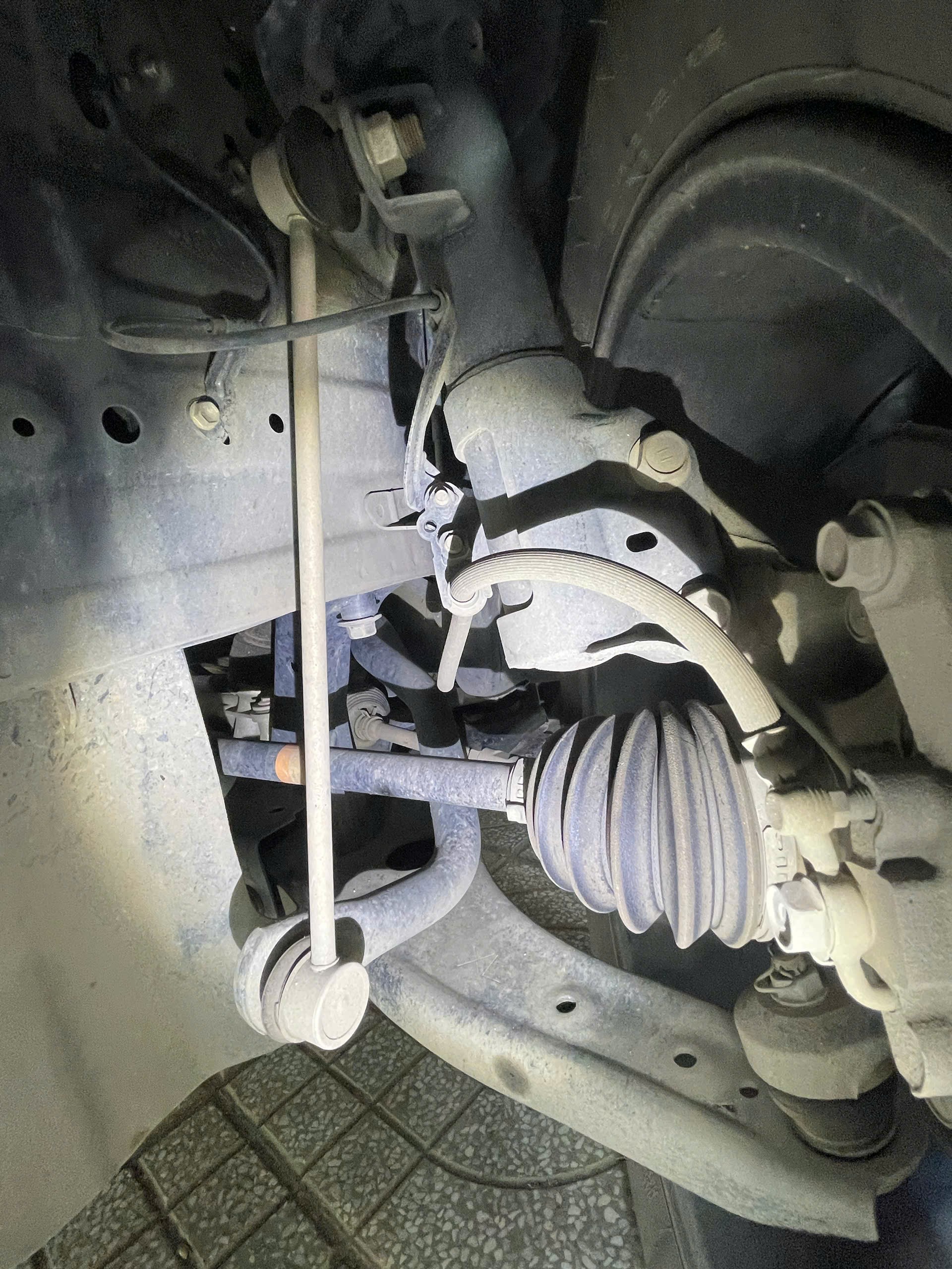 Toyota Veloz Cross 1.5 CVT 2022 - Ngoại thất 14