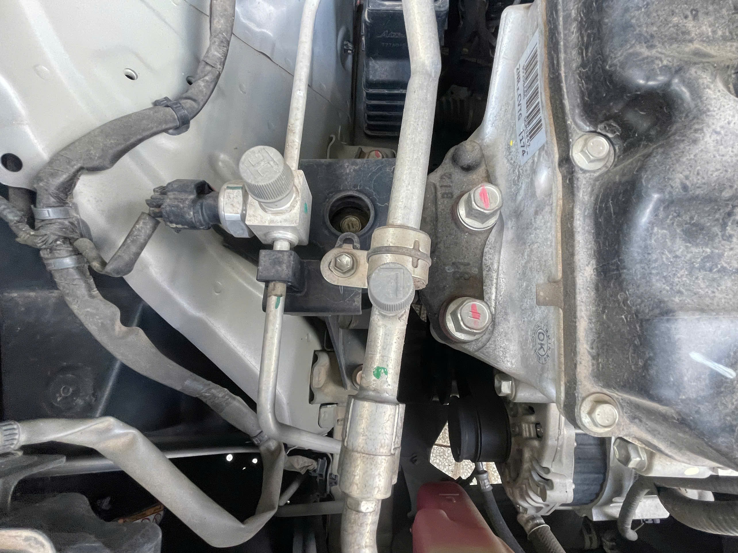 Toyota Veloz Cross 1.5 CVT 2022 - Ngoại thất 6