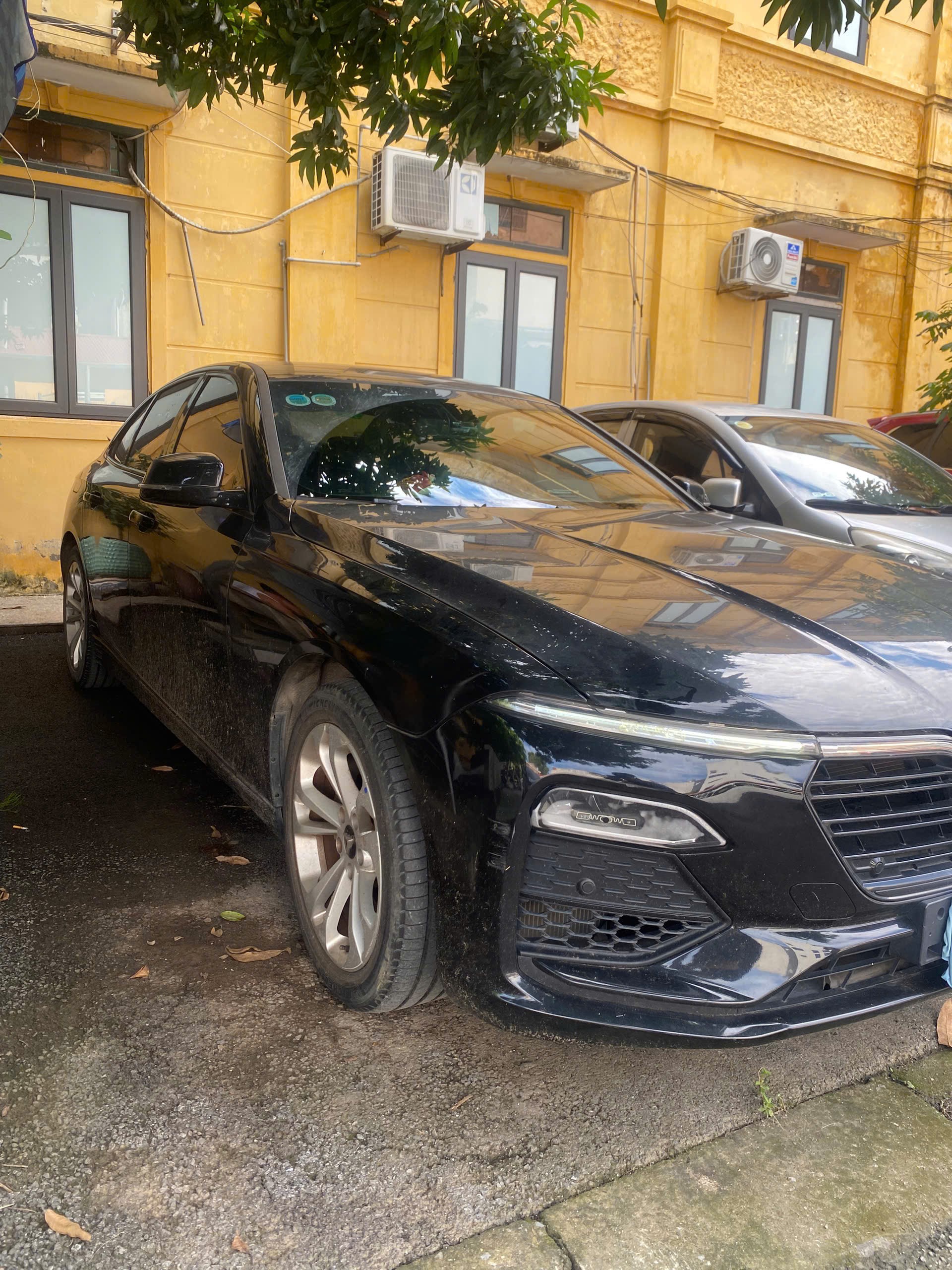 Vinfast Lux a 2.0 Base 2022 - Ngoại thất 2
