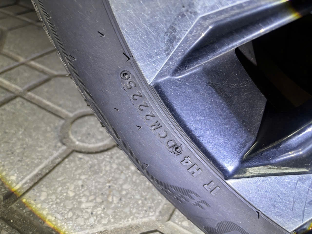 Toyota Veloz Cross 1.5 CVT 2025 - Ngoại thất 12