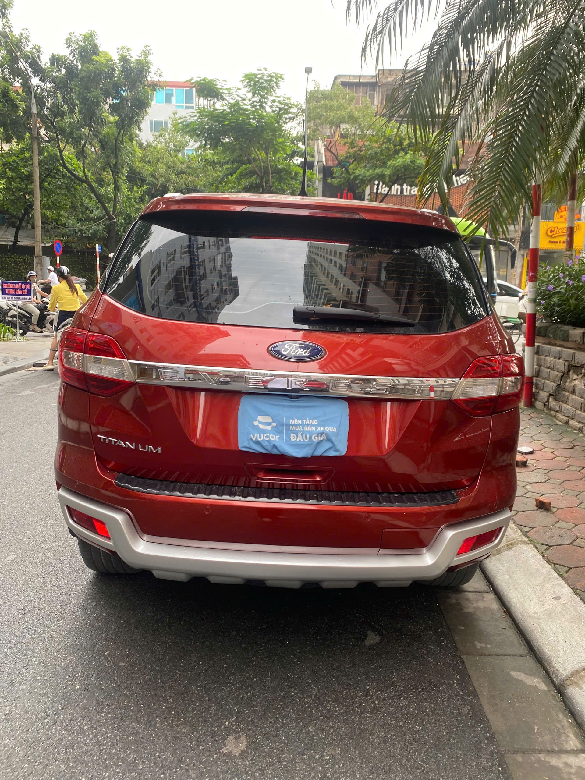 Ford Everest Titanium 2.2L 4x2 AT 2016 - Ngoại thất 12