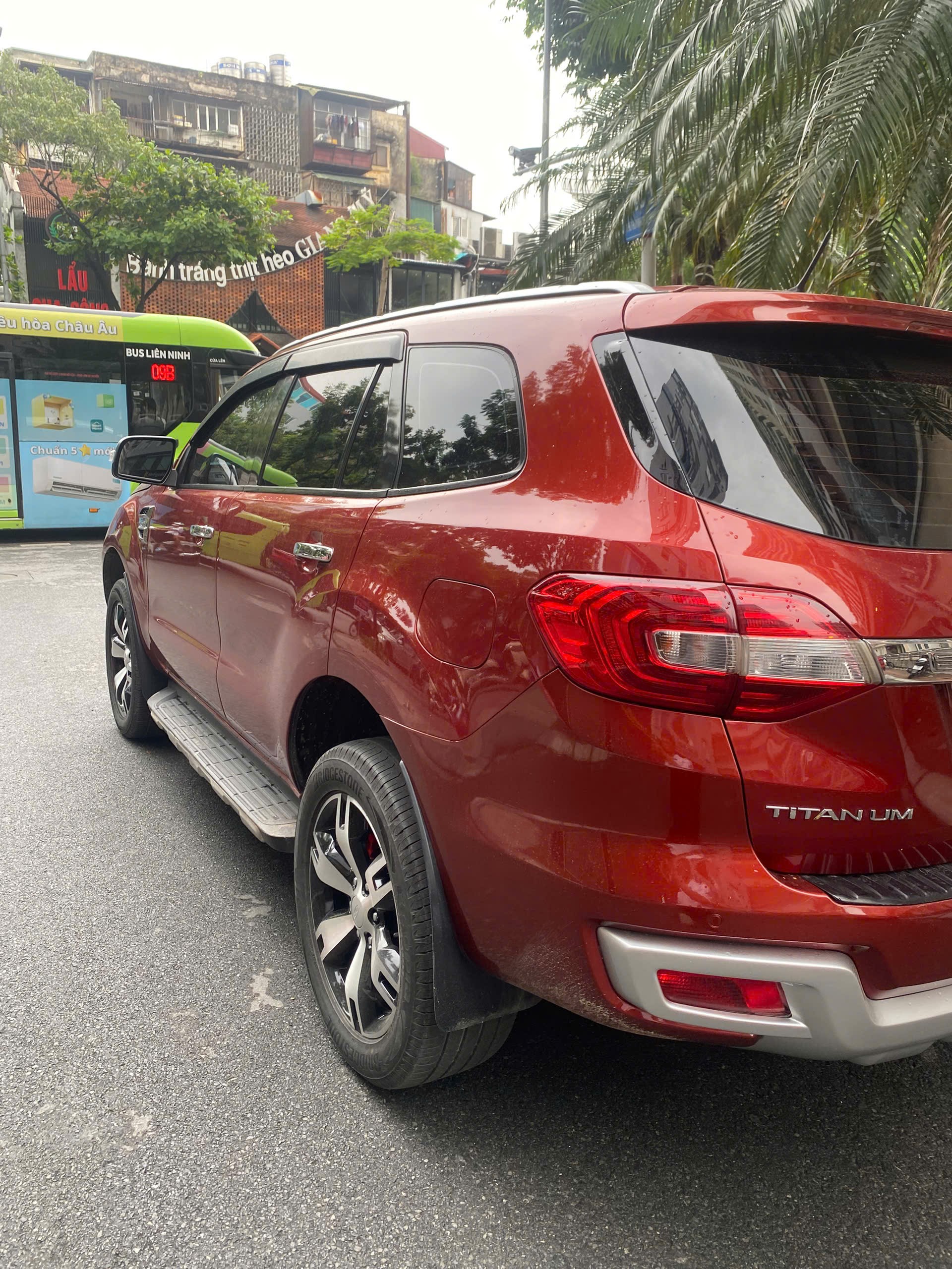 Ford Everest Titanium 2.2L 4x2 AT 2016 - Ngoại thất 13
