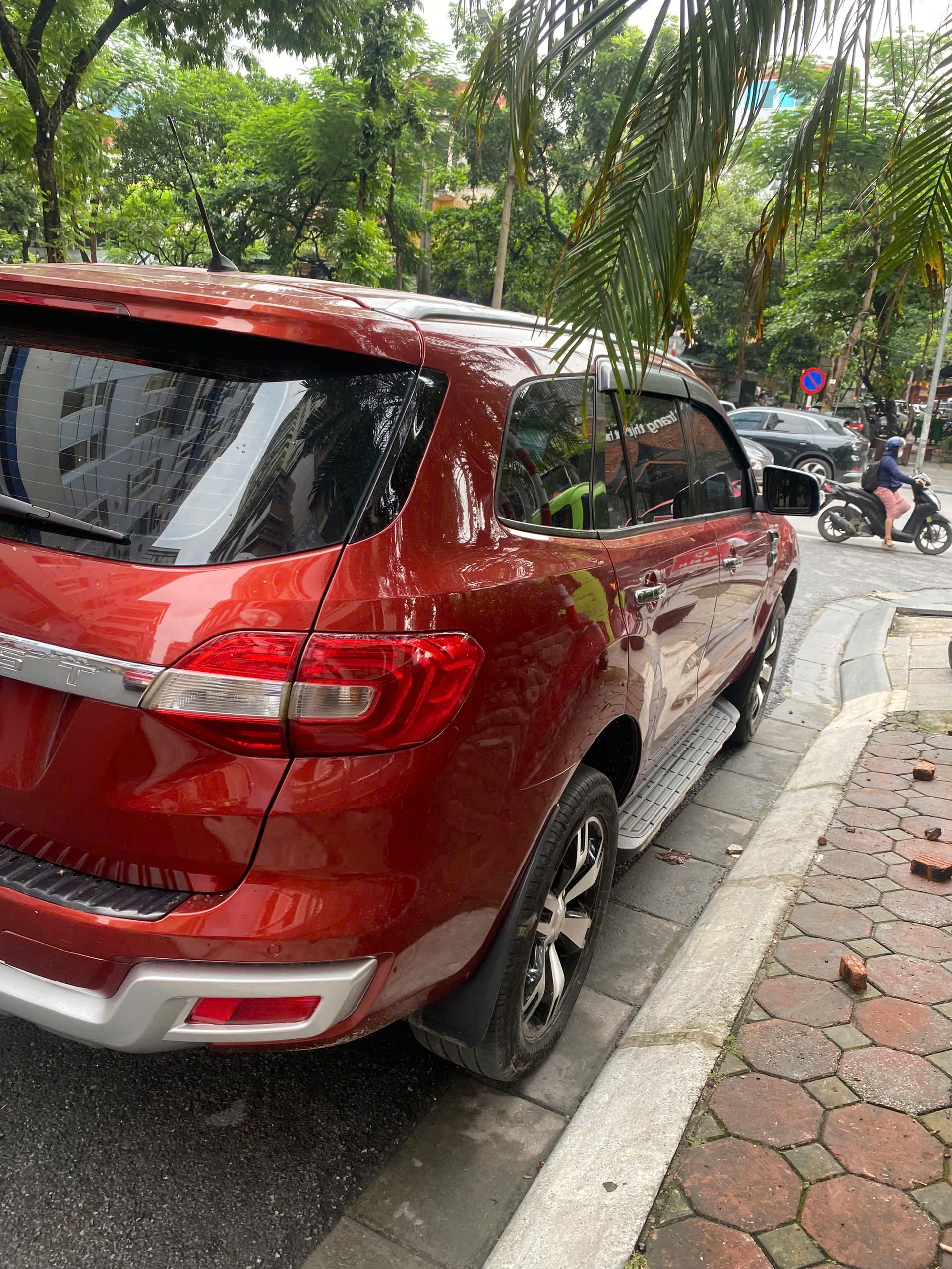 Ford Everest Titanium 2.2L 4x2 AT 2016 - Ngoại thất 15
