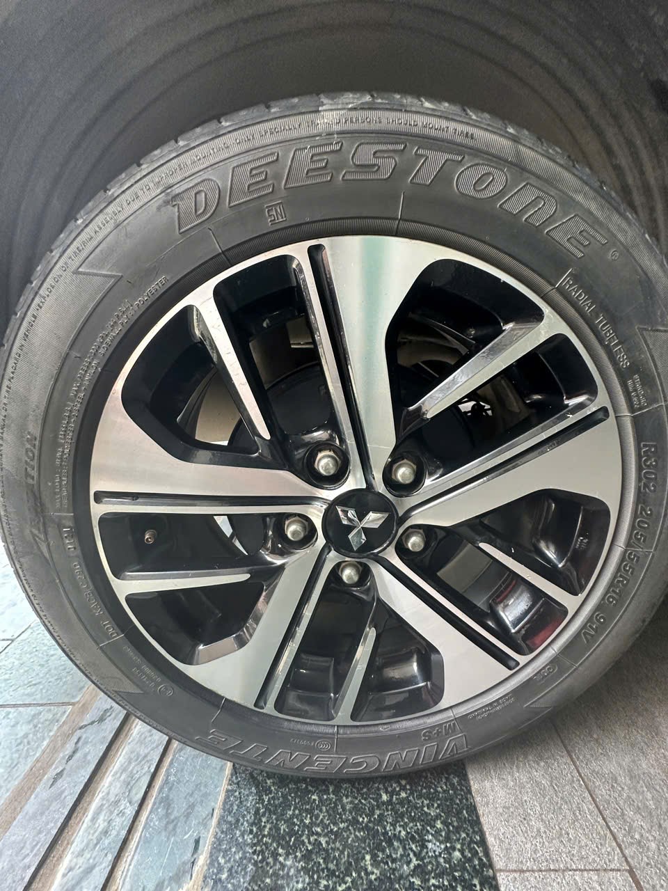 Mitsubishi Xpander 1.5 AT 2019 - Ngoại thất 20