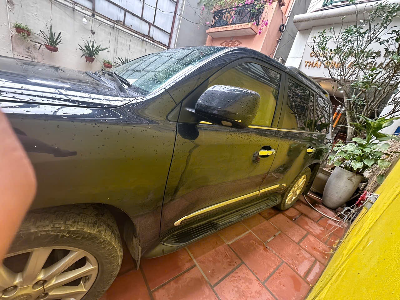 Lexus Lx 570 2010 - Ngoại thất 6