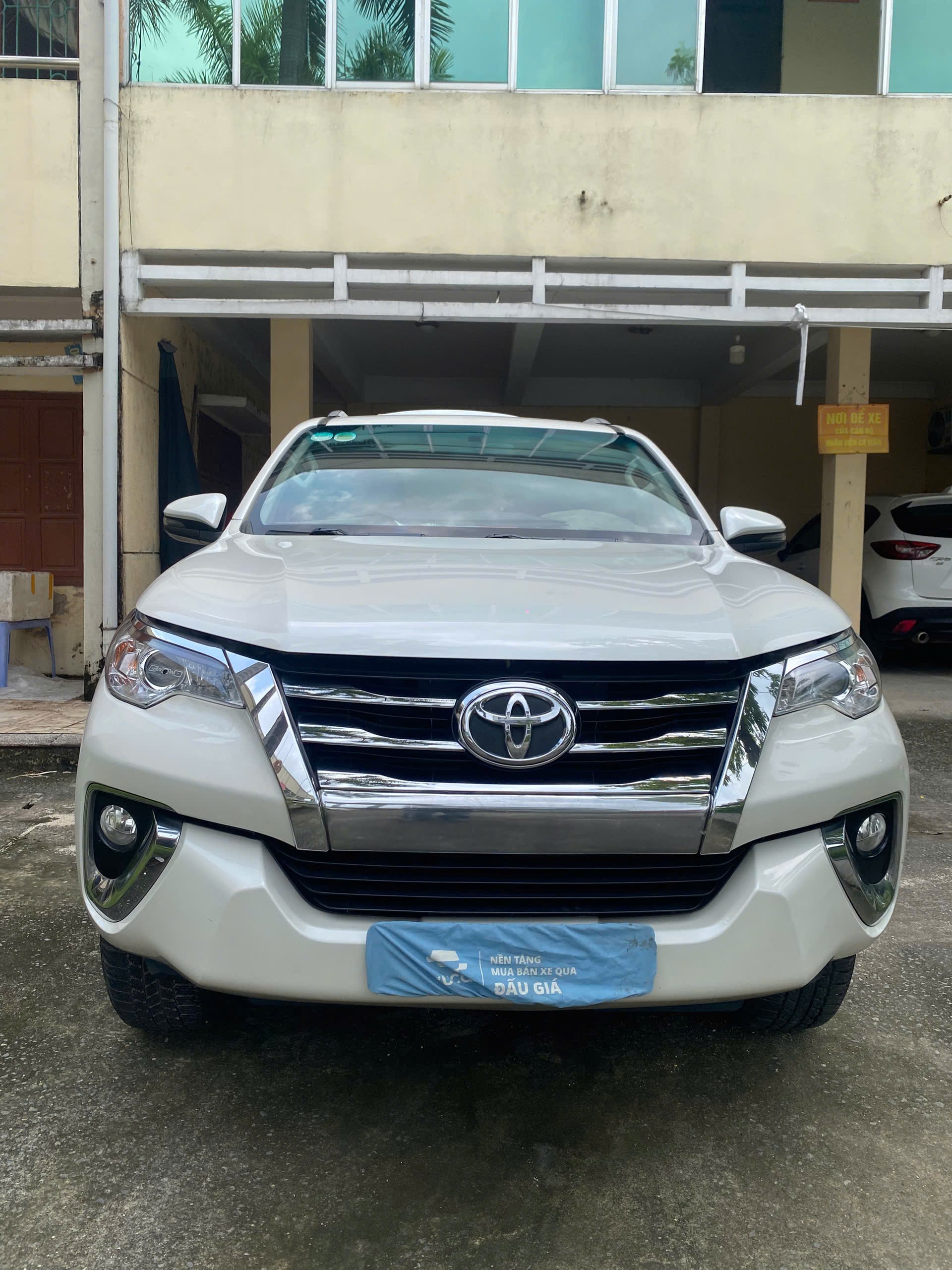 Toyota Fortuner 2.4G 4x2 AT 2019 - Ngoại thất 1