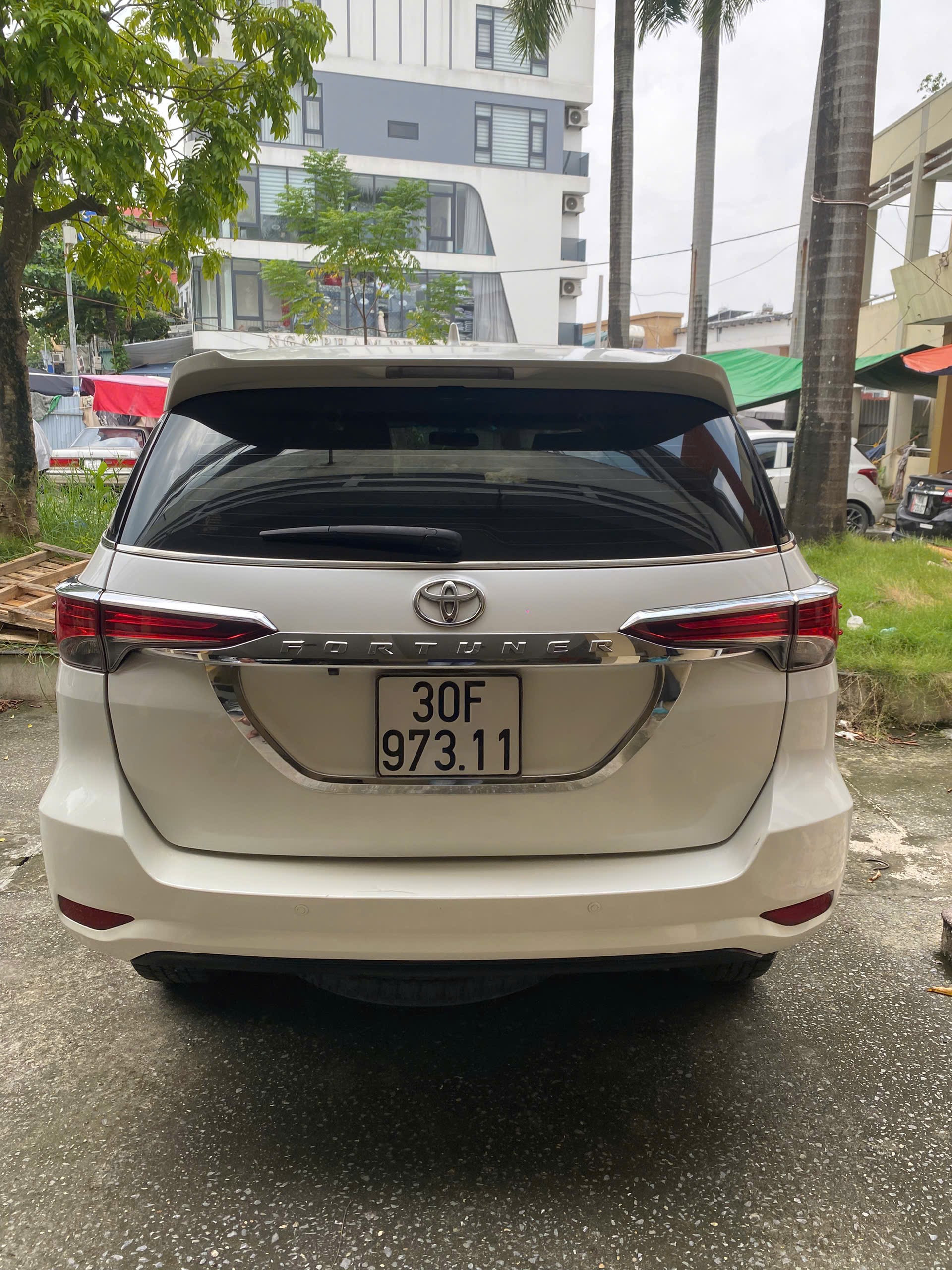 Toyota Fortuner 2.4G 4x2 AT 2019 - Ngoại thất 13