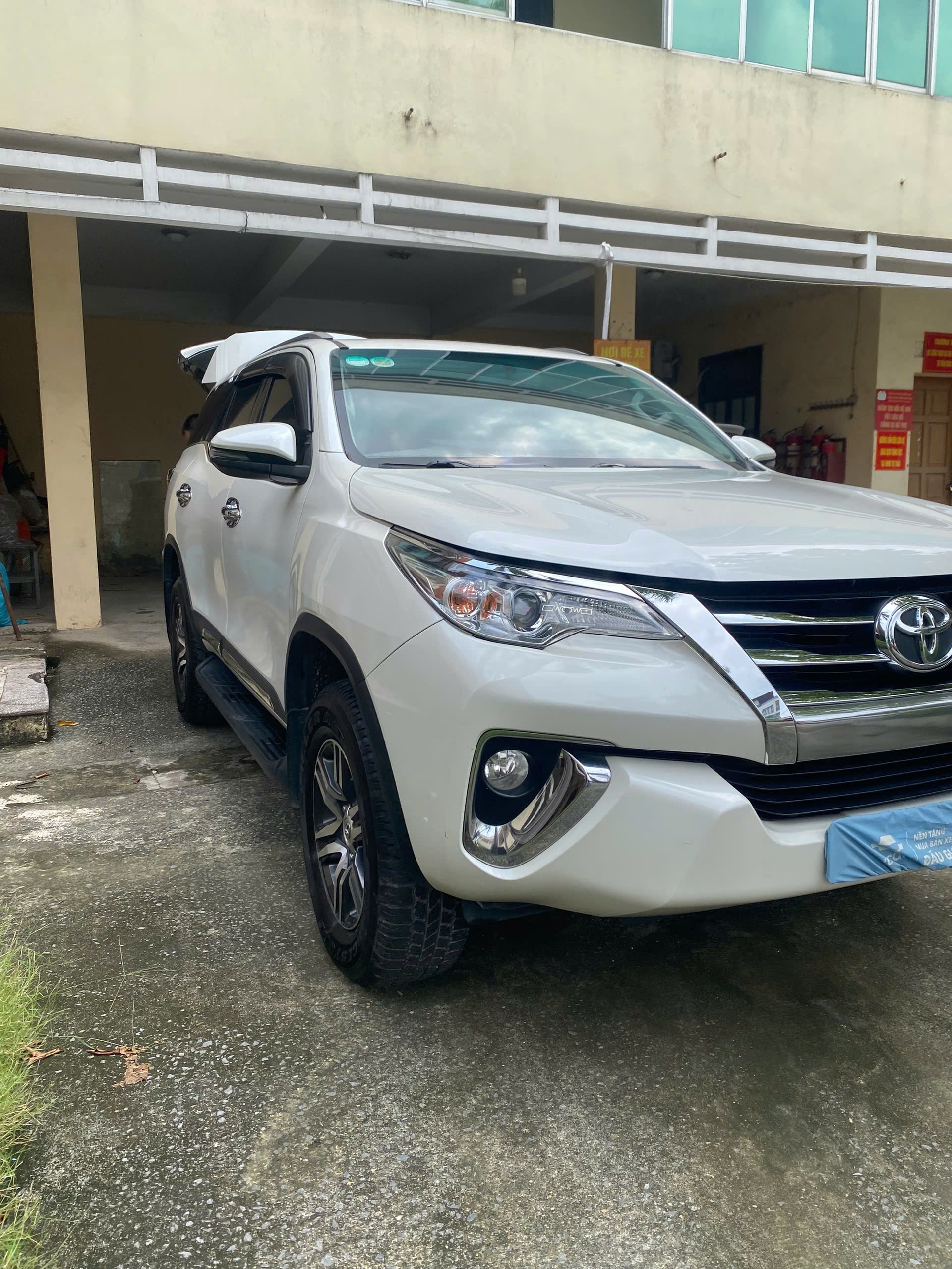 Toyota Fortuner 2.4G 4x2 AT 2019 - Ngoại thất 2