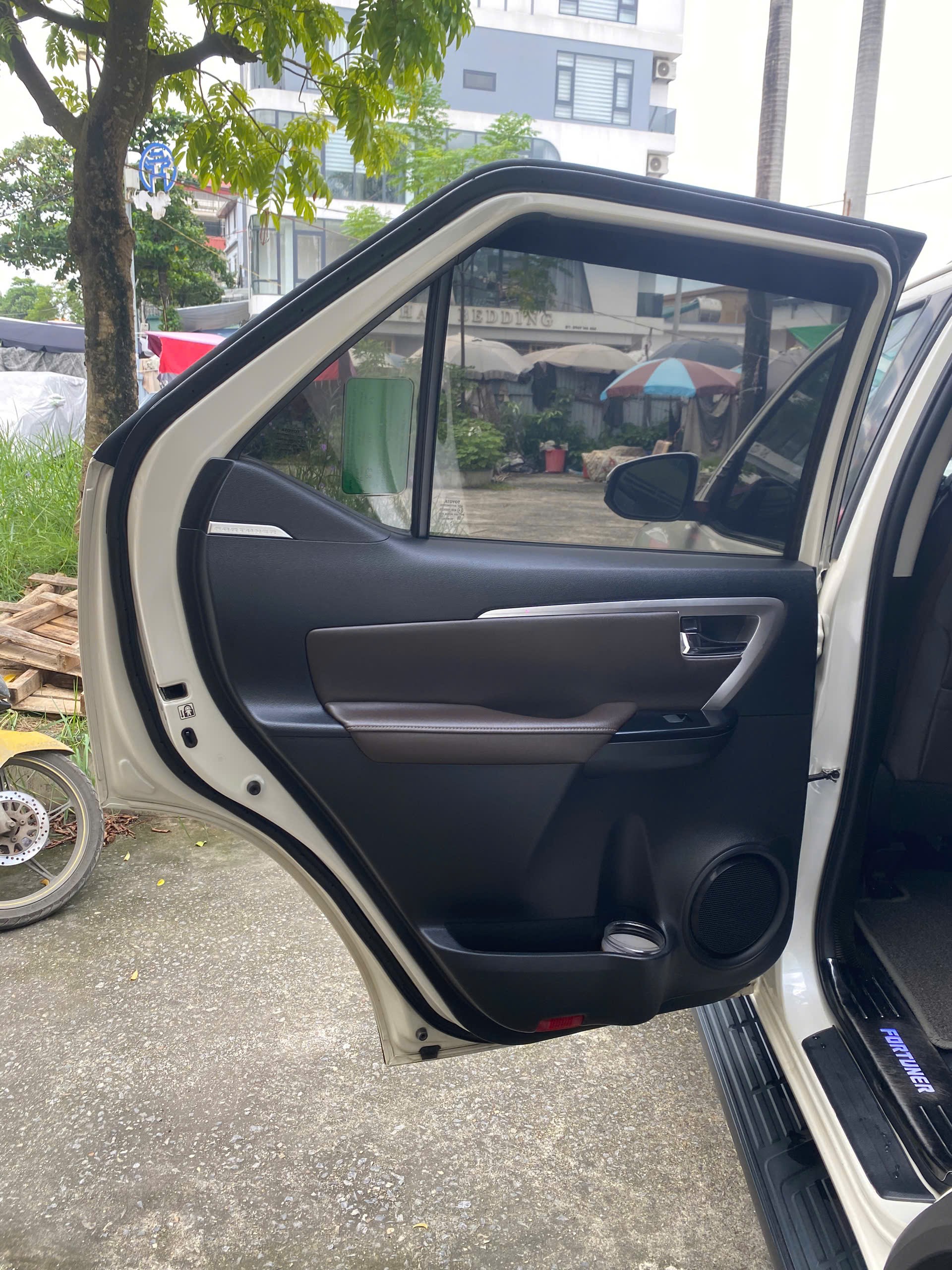 Toyota Fortuner 2.4G 4x2 AT 2019 - Ngoại thất 9