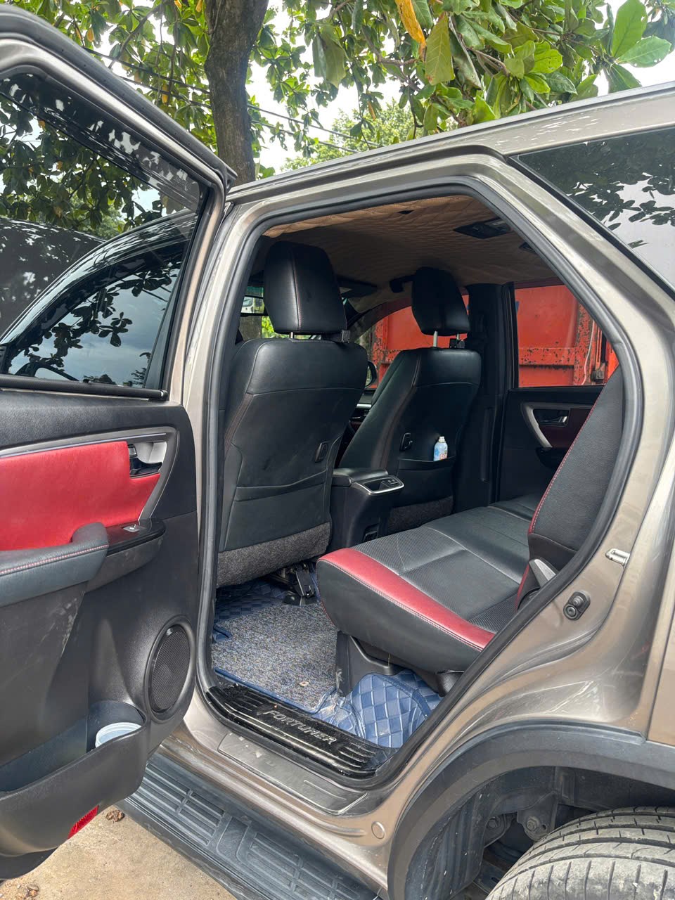 Toyota Fortuner 2.4G 4x2 AT Legender 2020 - Ngoại thất 14
