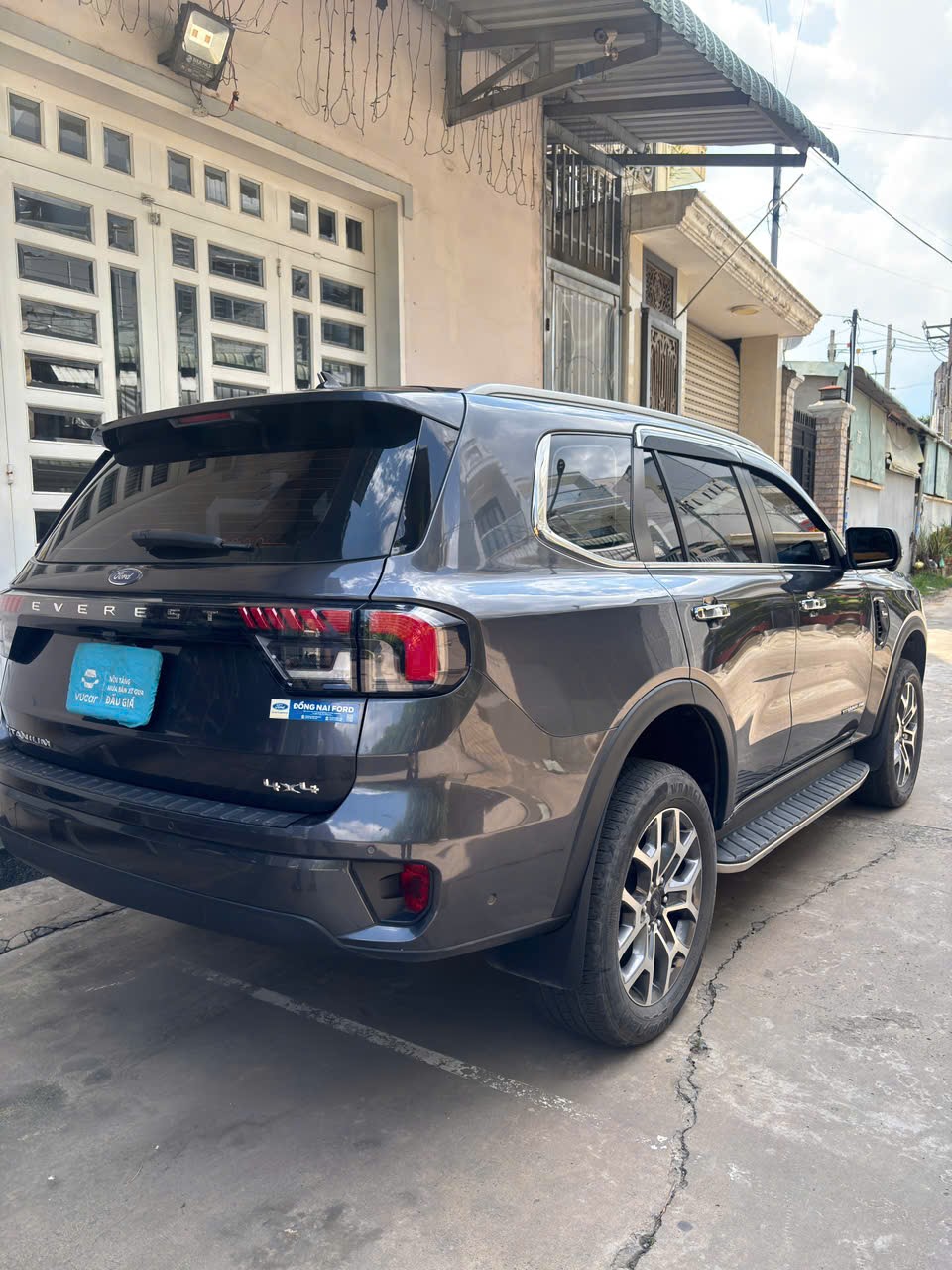 Ford Everest titanium 4 x 4 06/ 2023 - Ngoại thất 15