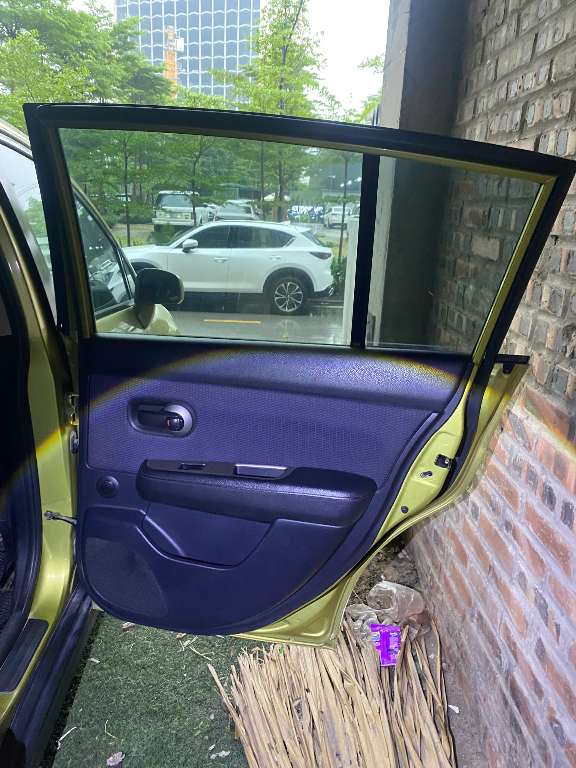 Nissan Tiida 1.6 AT 2008 - Ngoại thất 13