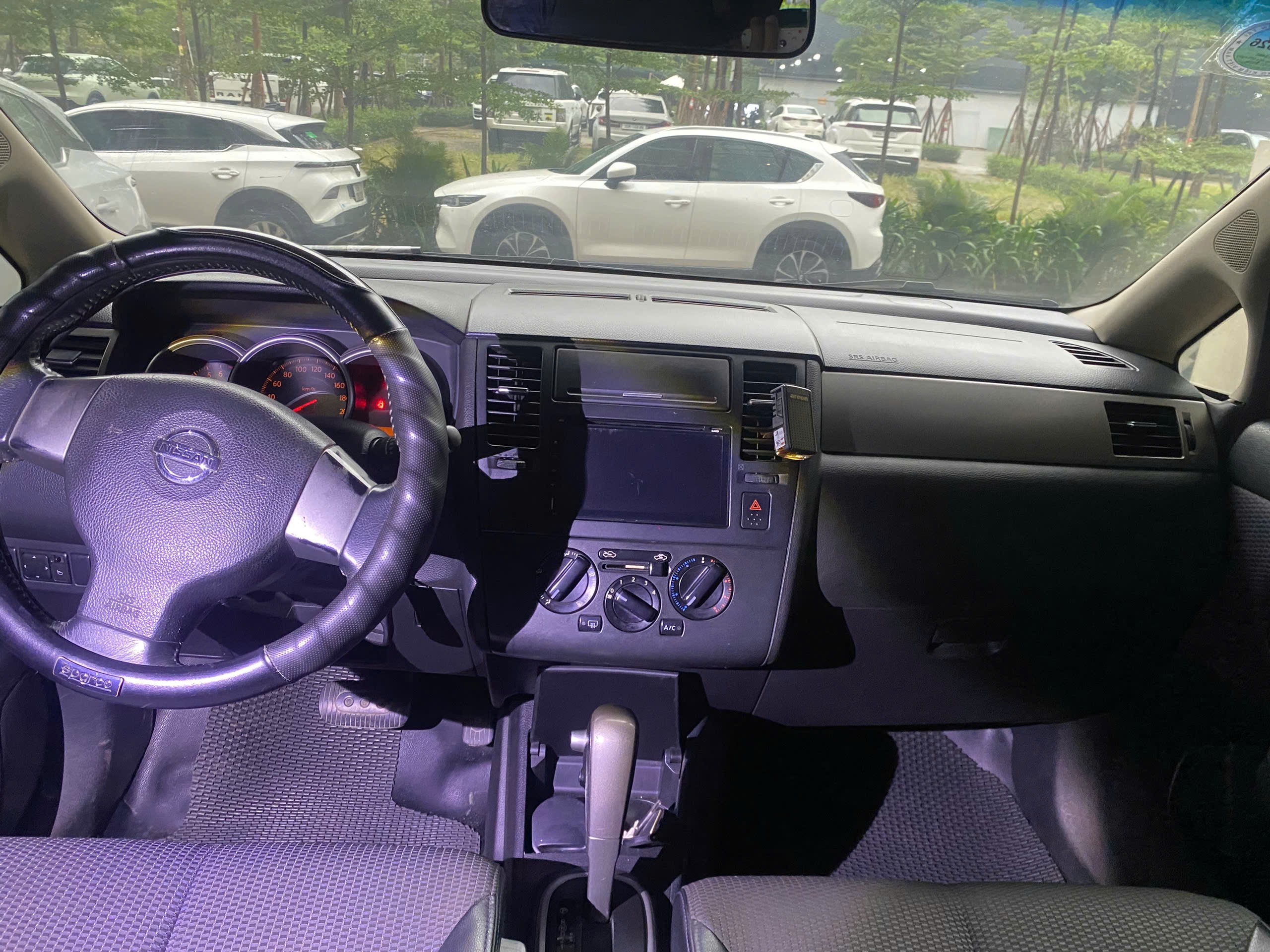 Nissan Tiida 1.6 AT 2008 - Ngoại thất 11