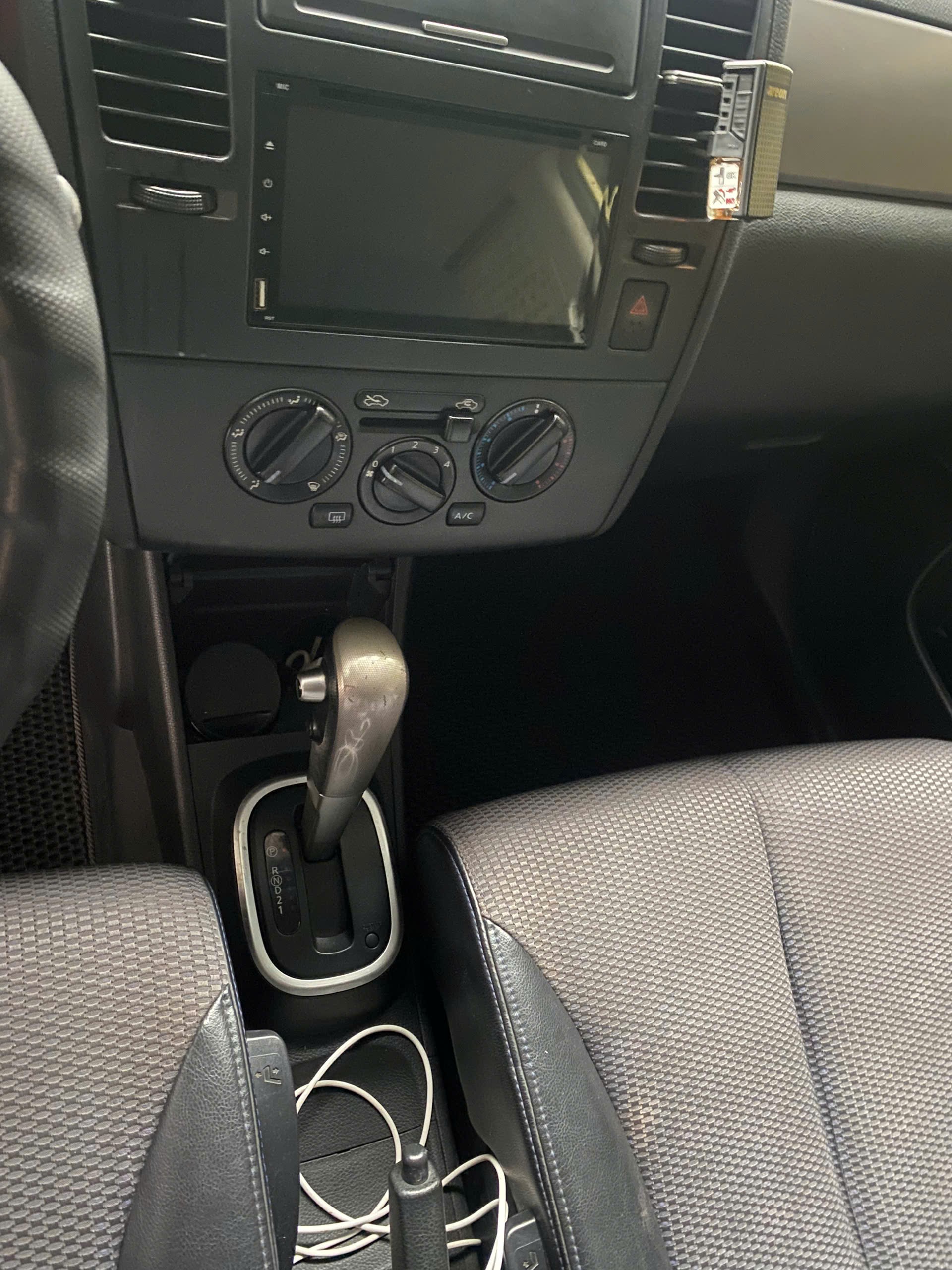 Nissan Tiida 1.6 AT 2008 - Ngoại thất 8