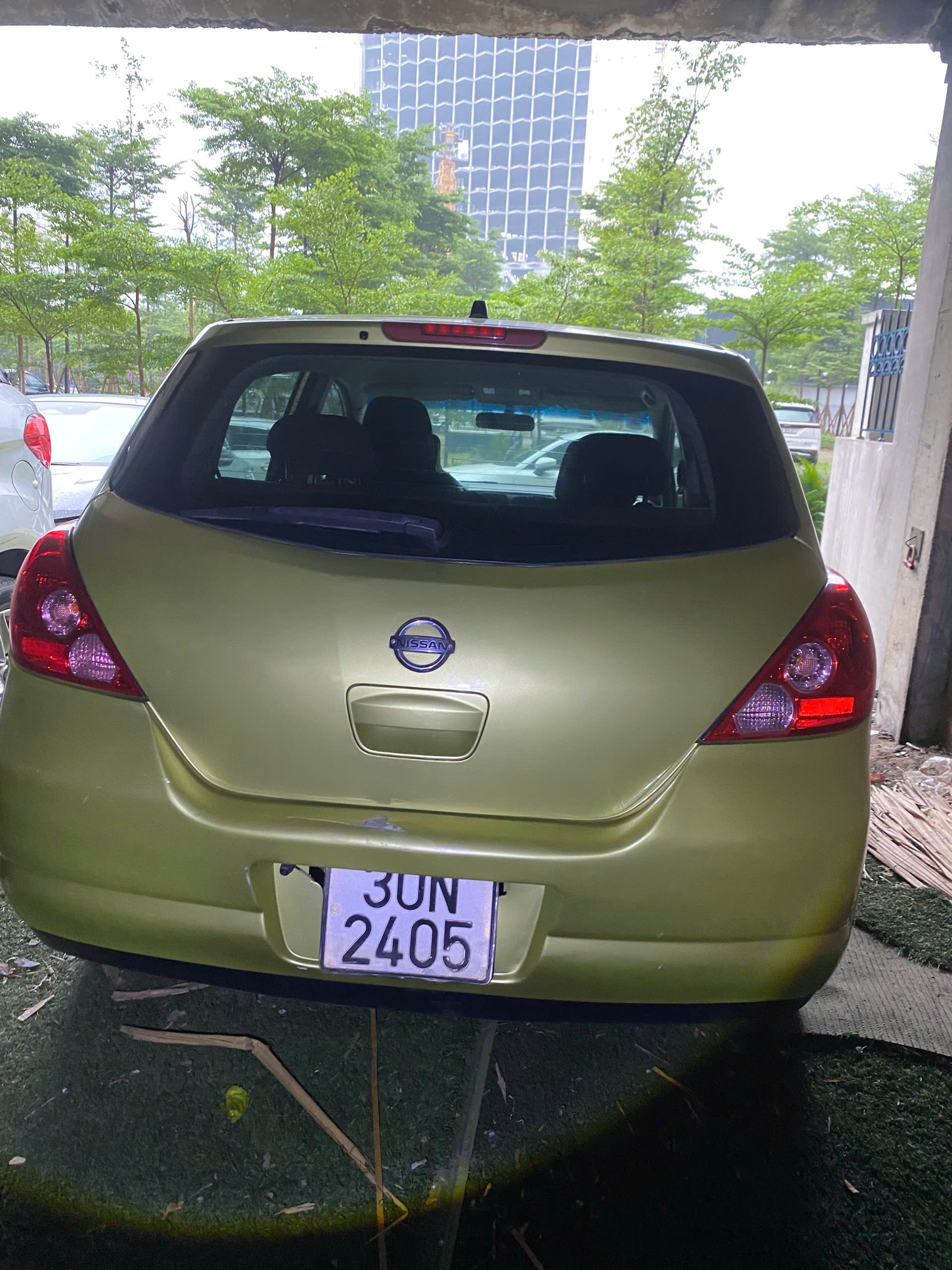 Nissan Tiida 1.6 AT 2008 - Ngoại thất 18