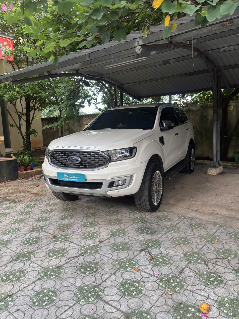 Ford Everest 2022 Titanium 2.0L 4x2 AT - Ngoại thất 1