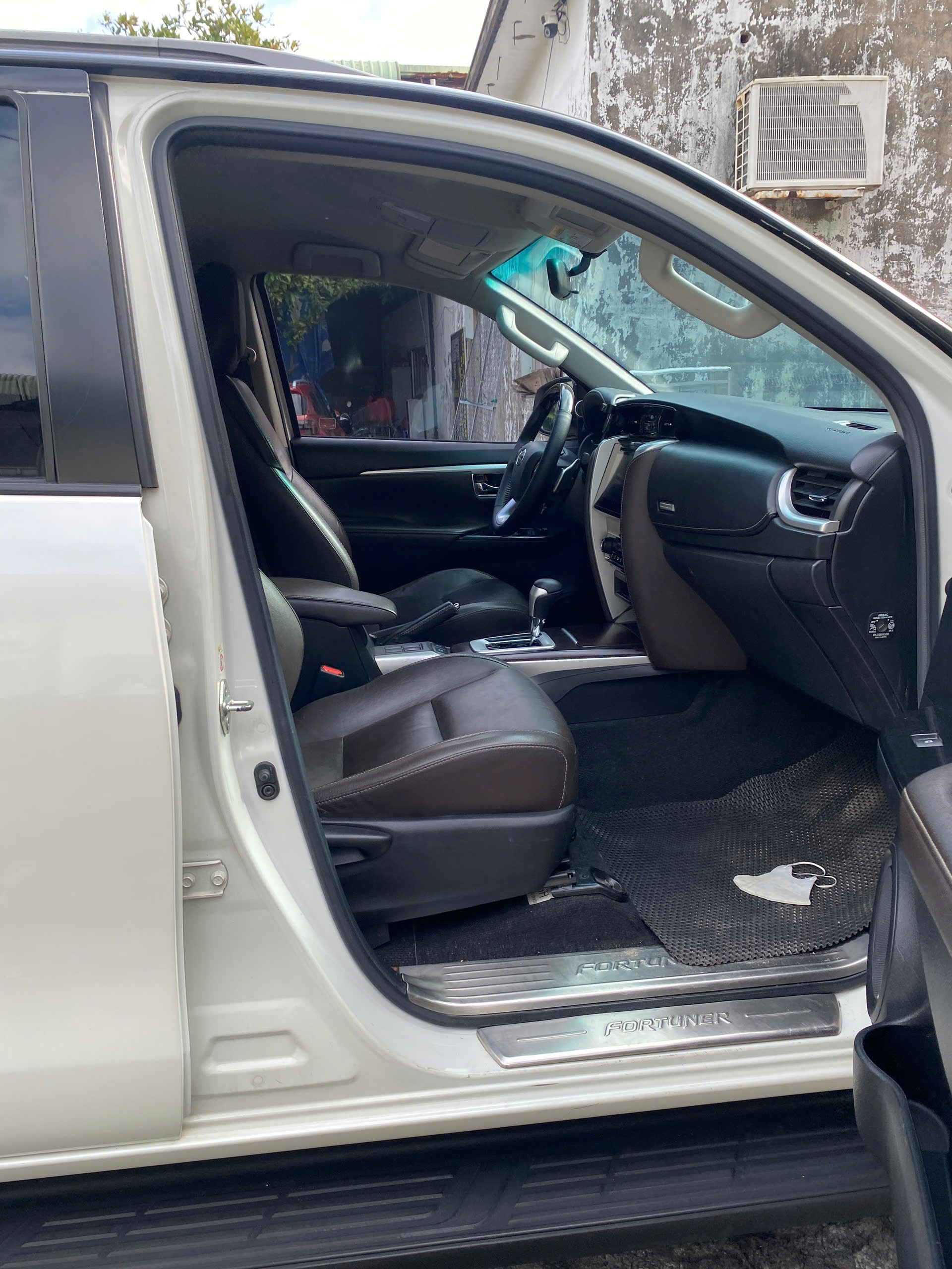 Toyota Fortuner 2.7V 4x2 AT 2019 - Ngoại thất 17