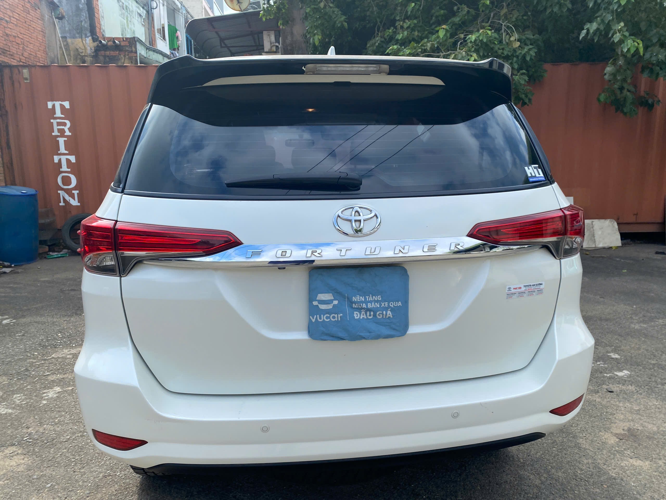 Toyota Fortuner 2.7V 4x2 AT 2019 - Ngoại thất 9