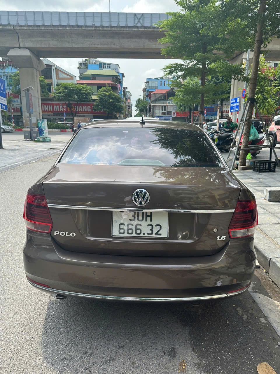 Volkswagen Polo 1.6 AT 2016 - Ngoại thất 14
