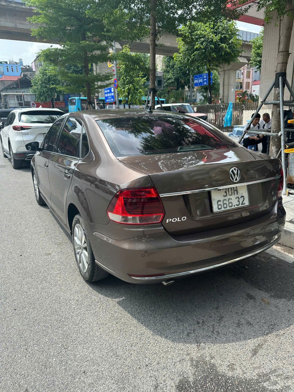 Volkswagen Polo 1.6 AT 2016 - Ngoại thất 12