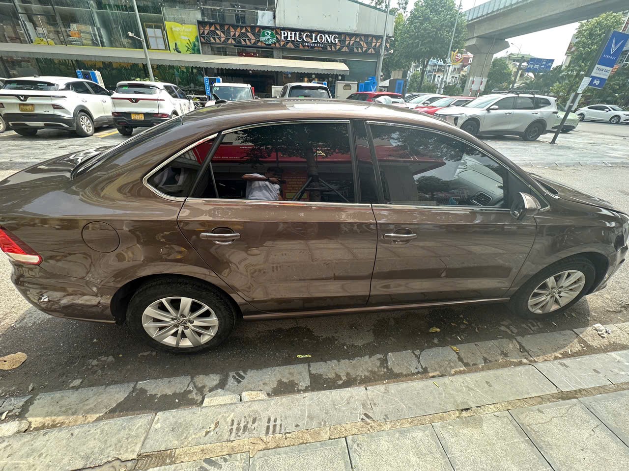 Volkswagen Polo 1.6 AT 2016 - Ngoại thất 19