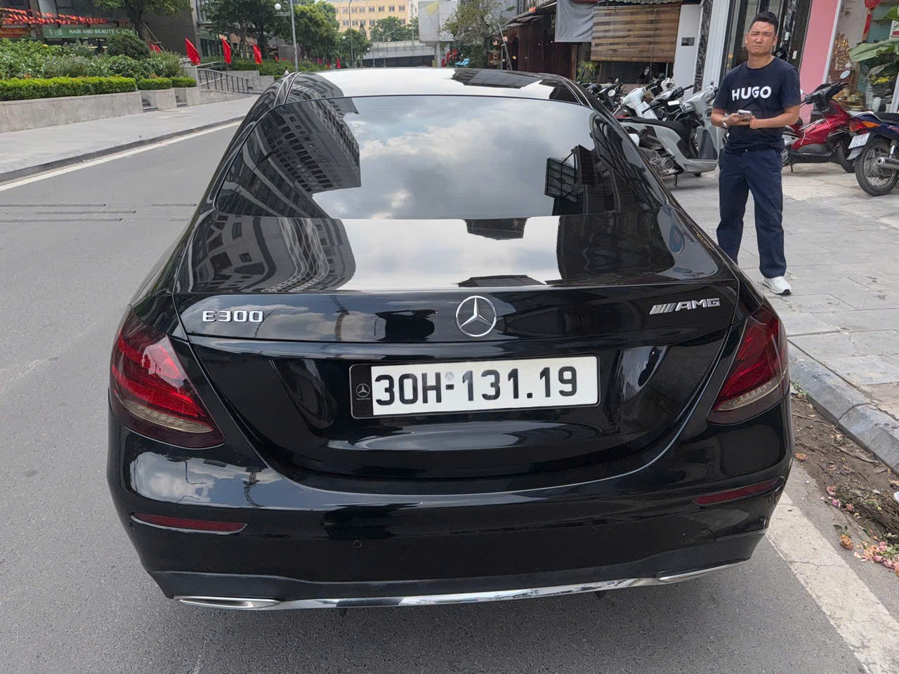 Mercedes E class E300 AMG 2016 - Ngoại thất 12