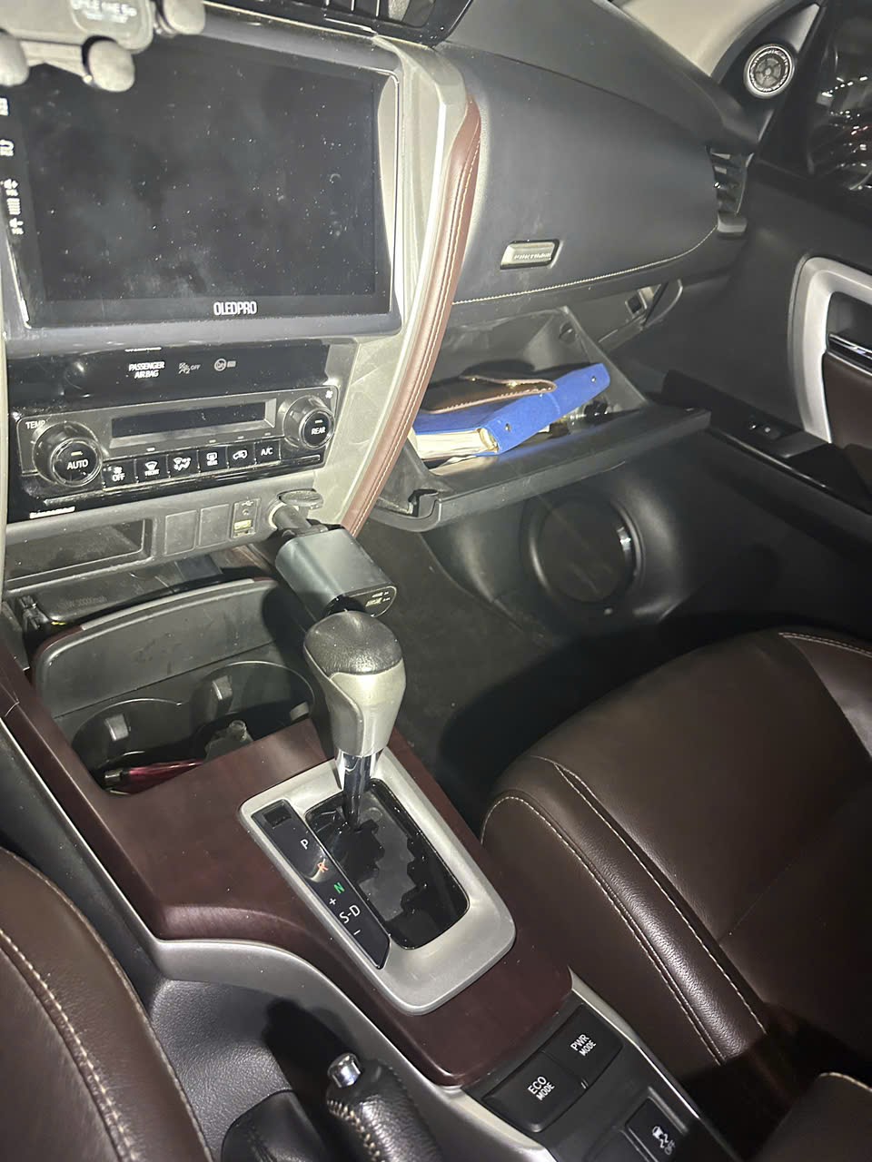 Toyota Fortuner 2.7V 4x2 AT 2020 - Ngoại thất 9