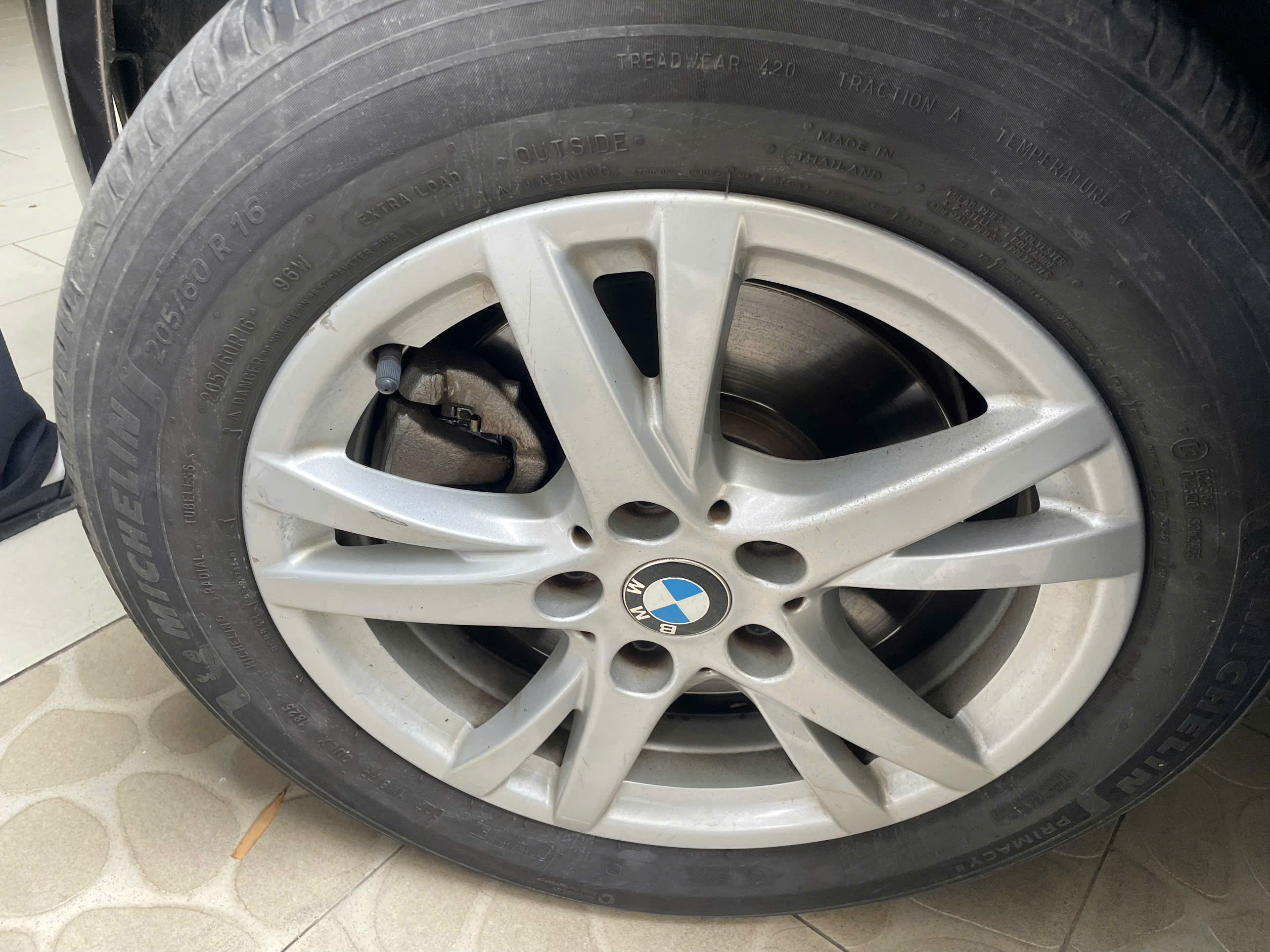 BMW 2 series 218i Gran Tourer 2018 - Ngoại thất 12