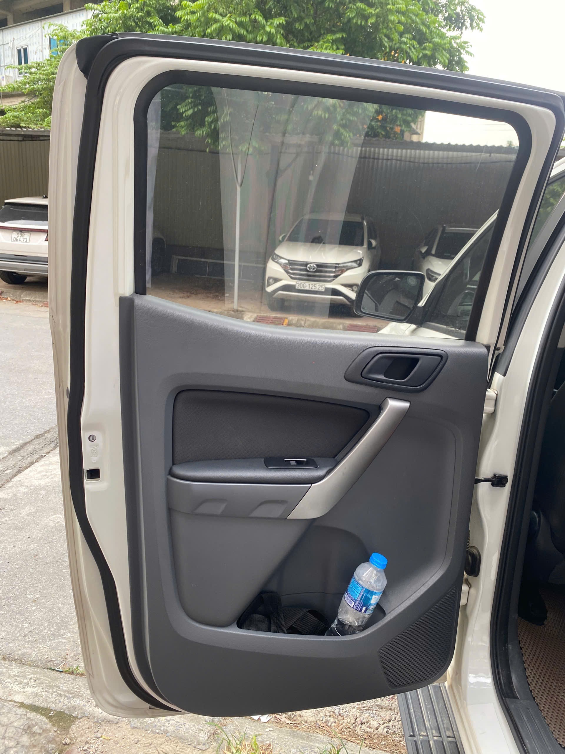 Ford Ranger XLS 2.2L 4x2 AT 2017 - Ngoại thất 10