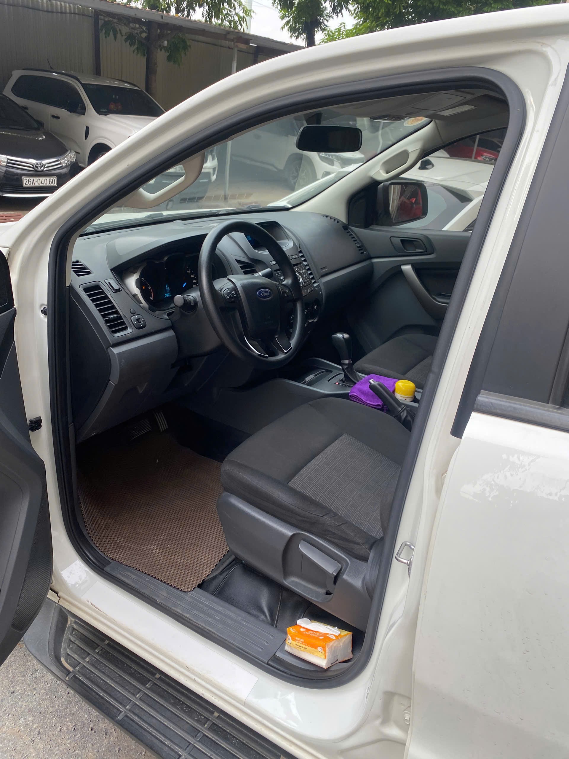 Ford Ranger XLS 2.2L 4x2 AT 2017 - Ngoại thất 6